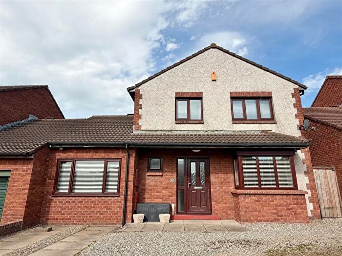 3 Bedroom Link Detached House For Sale In Blackburn Drive, Carlisle, CA1