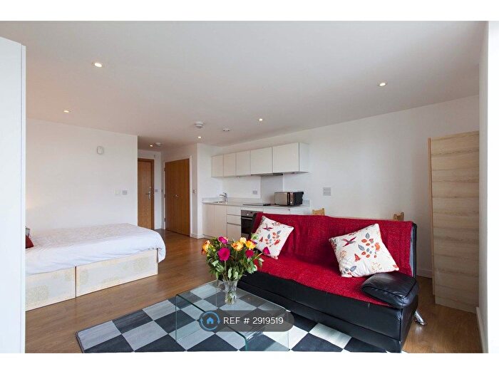 Studio To Rent In Seven Sea Gardens, London, E3