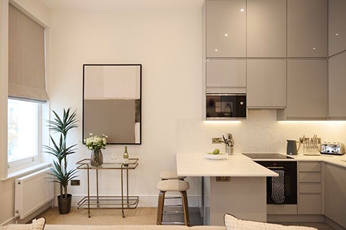 1 Bedroom Flat To Rent In Westgate Terrace, London, SW10