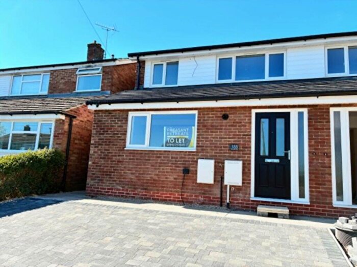 4 Bedroom Semi Detached House To Rent In Burwell Drive, Witney, OX28