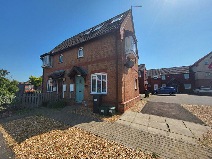 2 Bedroom Terraced House To Rent In Home Orchard, Yate, Bristol, BS37