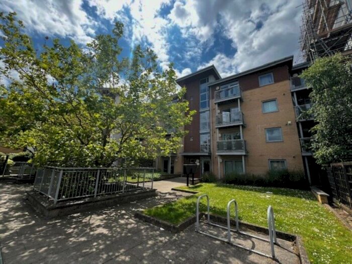 1 Bedroom Apartment To Rent In Kelvin Gate, Bracknell, RG12