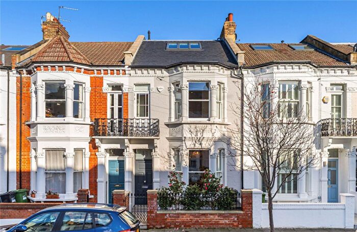 4 Bedroom Terraced House For Sale In Winchendon Road, London, SW6