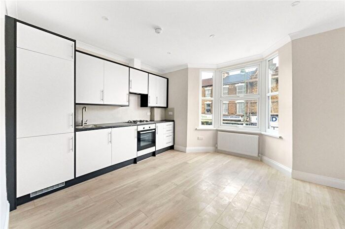 2 Bedroom Flat For Sale In High Road Leytonstone, Leytonstone, London, E11