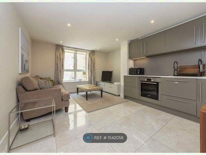 2 Bedroom Flat To Rent In Brunswick House, London, SW1H
