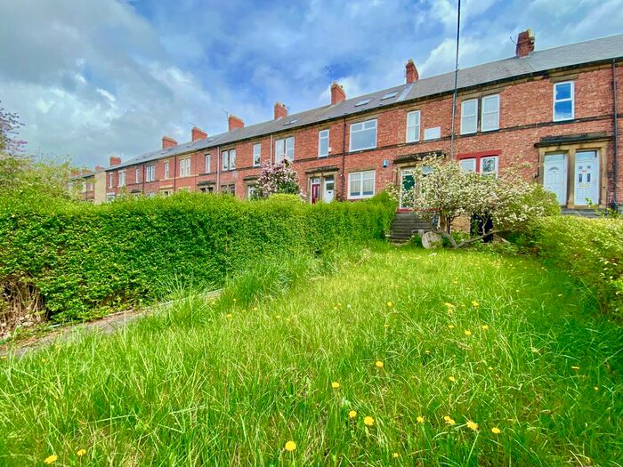 2 Bedroom Flat To Rent In Worley Avenue, Low Fell, Gateshead, Tyne &amp; Wear, NE9