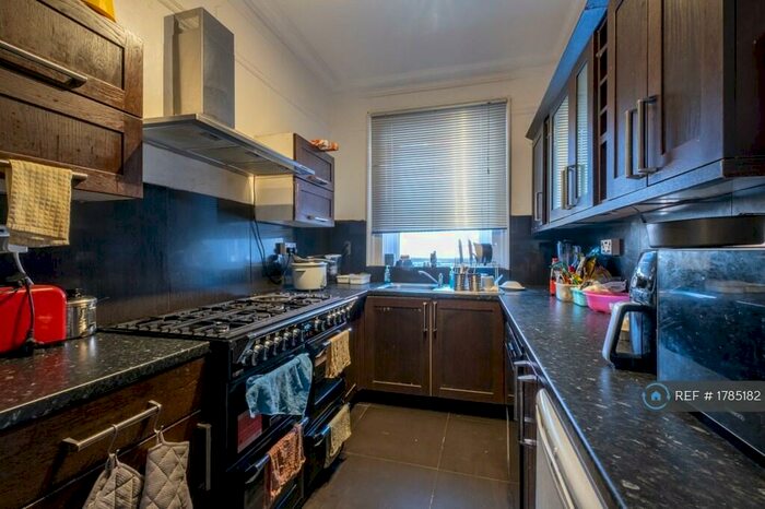 5 Bedroom Detached House To Rent In Whitechapel, London, E1