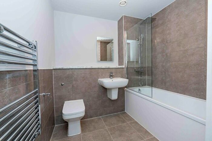 2 Bedroom Apartment To Rent In Neptune Place, Liverpool, Merseyside, L8
