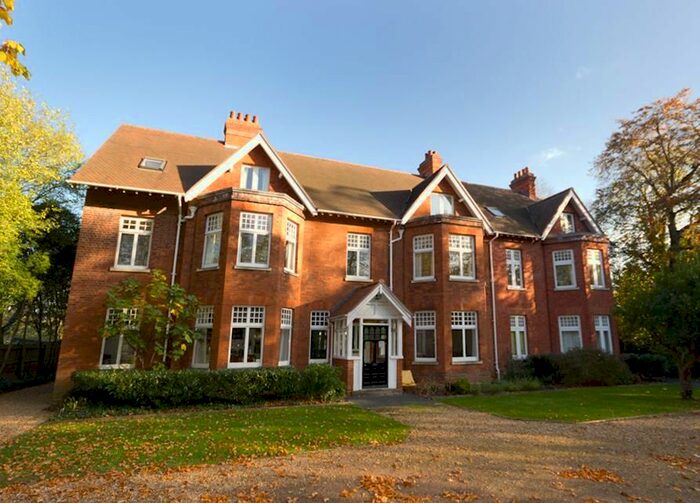 1 Bedroom Flat To Rent In Trevelyan House, 12 Bentley Road, Cambridge CB2