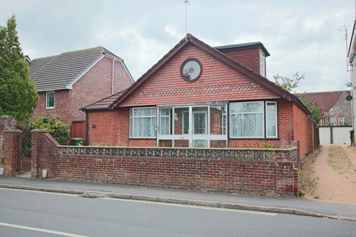 3 Bedroom Detached House For Sale In Shirley, Southampton, SO16
