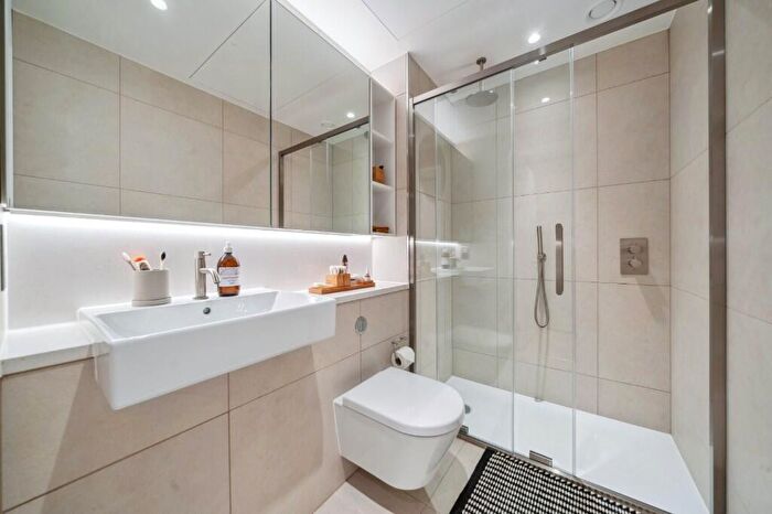 2 Bedroom Flat To Rent In Alma, New Drum Street, E1