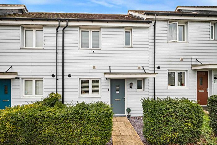 2 Bedroom Property For Sale In Claremont Mews, Dartford, DA1