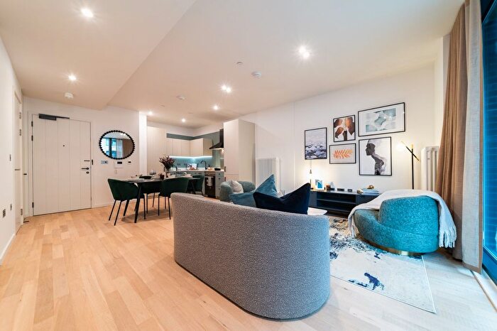 2 Bedroom Flat For Sale In The Brentford Project, Catherine Wheel Road, TW8