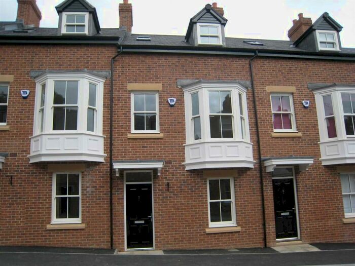 5 Bedroom Private Hall To Rent In Juniper Way, Durham, DH1
