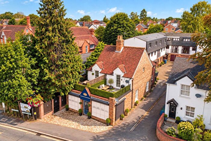 3 Bedroom Semi-Detached House For Sale In Sunninghill Road, Ascot, Berkshire, SL5