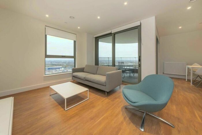 2 Bedroom Flat To Rent In Union Way, North Acton, NW10