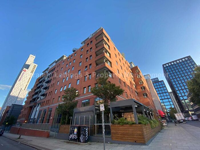 2 Bedroom Apartment To Rent In The Quadrangle, Lower Ormond Street, Manchester, M1