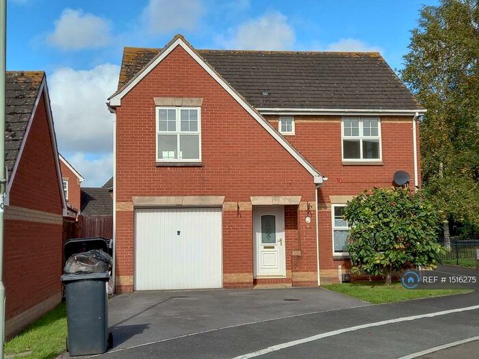4 Bedroom Detached House To Rent In Knights Crescent, Exeter, EX2