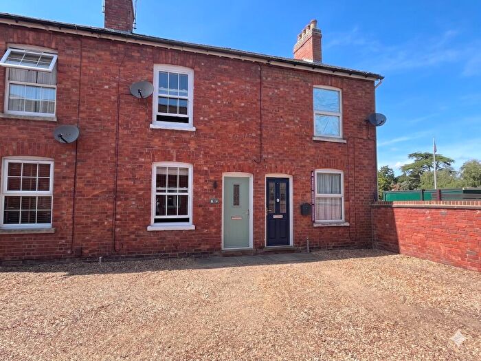 2 Bedroom Terraced House For Sale In Park View, Newport Pagnell, MK16