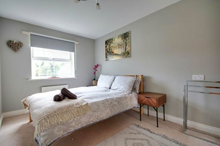 4 Bedroom Semi-Detached House For Sale In Buckland Gardens, Lymington, SO41
