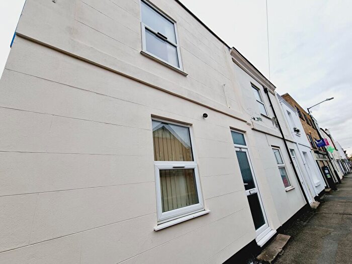 4 Bedroom Terraced House To Rent In Oxford Street, Leamington Spa, CV32