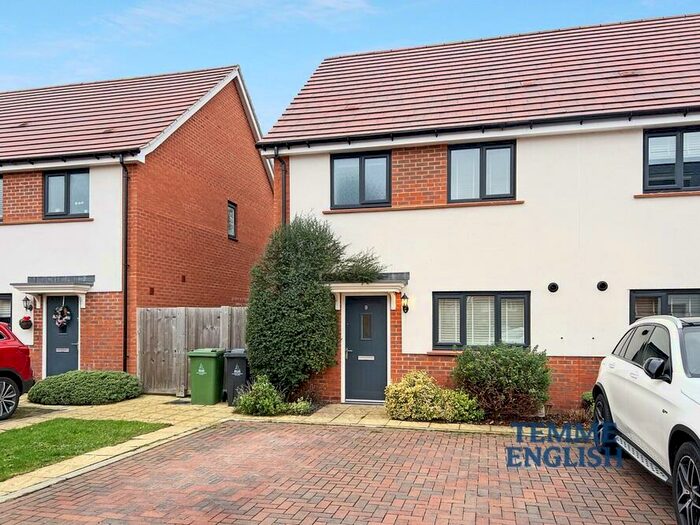 3 Bedroom Semi-Detached House To Rent In Corbett Place, Maldon, Essex, CM9