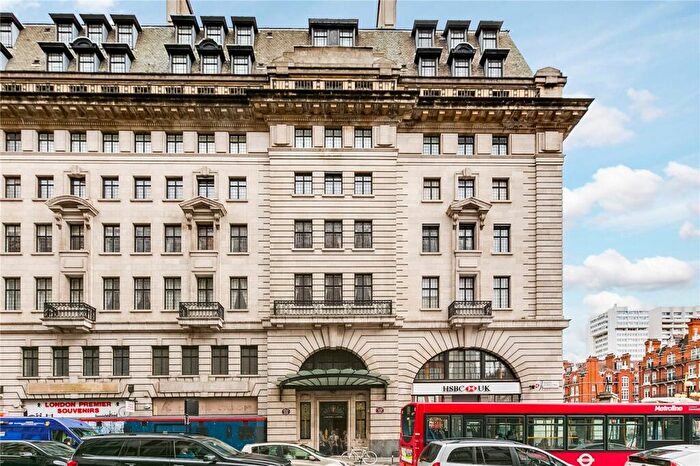 2 Bedroom Apartment To Rent In Chiltern Court, Baker Street, London, NW1