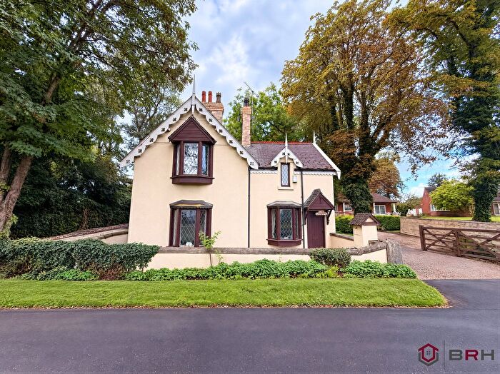 4 Bedroom Detached House For Sale In York Road, Doncaster, DN5
