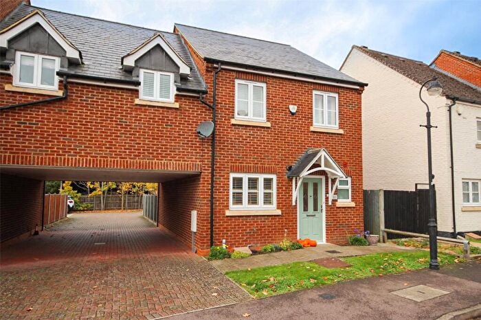 4 Bedroom Link Detached House For Sale In Roman Paddock, Harrold, Bedford, Bedfordshire, MK43