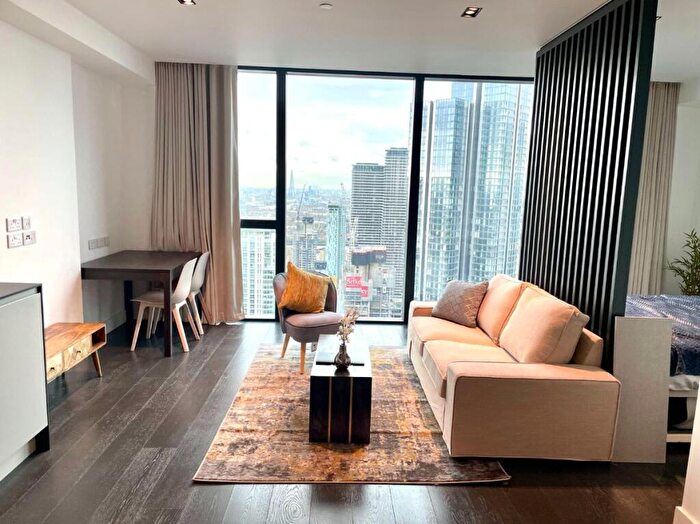 Studio To Rent In Amory Tower, Marsh Wall, London, E14