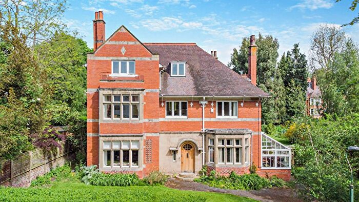7 Bedroom Detached House For Sale In Kennedy Road, Shrewsbury, Shropshire, SY3
