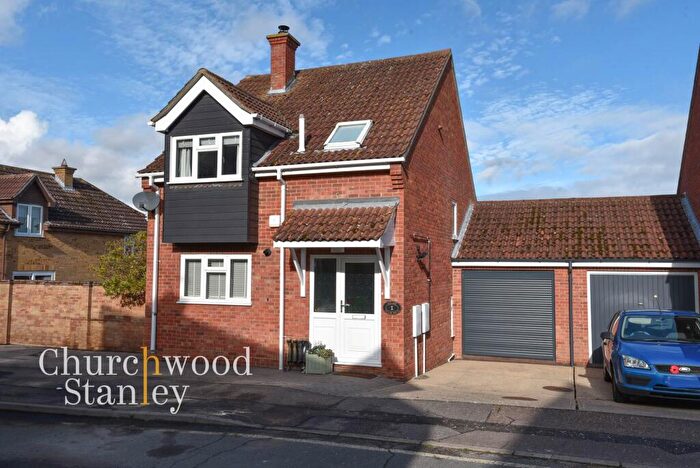 3 Bedroom Detached House For Sale In Taylor Drive, Lawford, CO11