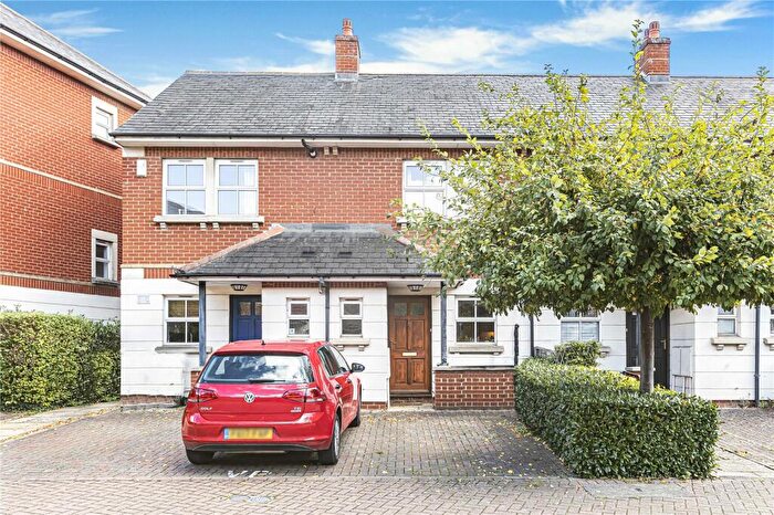 2 Bedroom Terraced House For Sale In Stable Close, Oxford, OX1