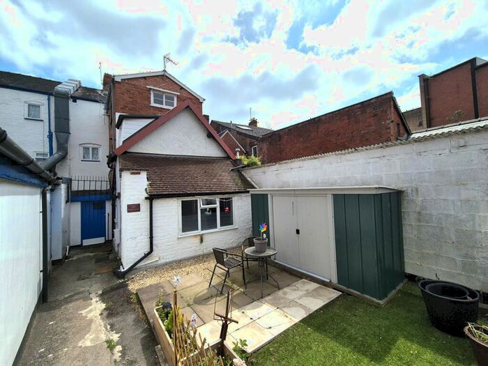 2 Bedroom Apartment To Rent In South Street, Leominster, HR6