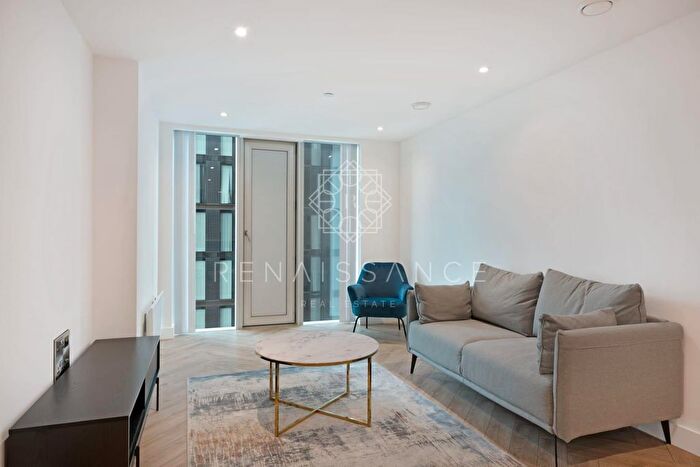 2 Bedroom Flat For Sale In Chester Road, Manchester, M15