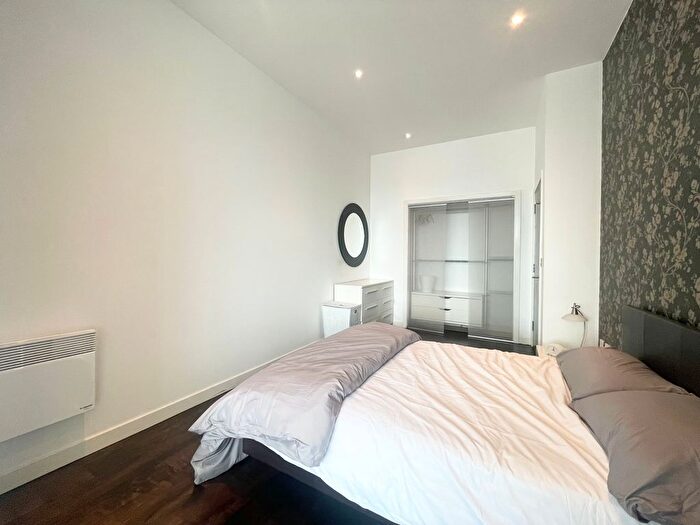 1 Bedroom Property To Rent In Albion Street, Glasgow, G1