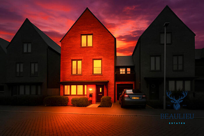 4 Bedroom Link Detached House For Sale In George Wicks Way, Beaulieu Park, CM1