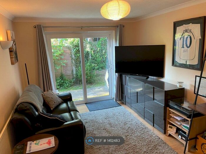 1 Bedroom Flat To Rent In Holme Place, Hemel Hempstead, HP2