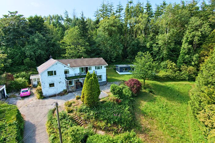 4 Bedroom Detached House For Sale In Warren Cottage, Taliaris, Llandeilo, SA19