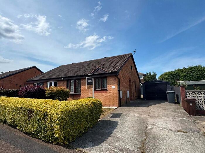 2 Bedroom Bungalow To Rent In Royds Park Crescent, Wyke, BD12