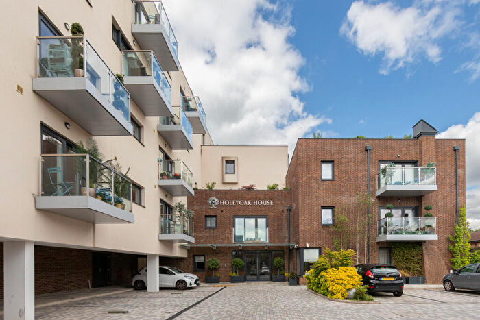 1 Bedroom Apartment For Sale In High Road, Loughton, IG10