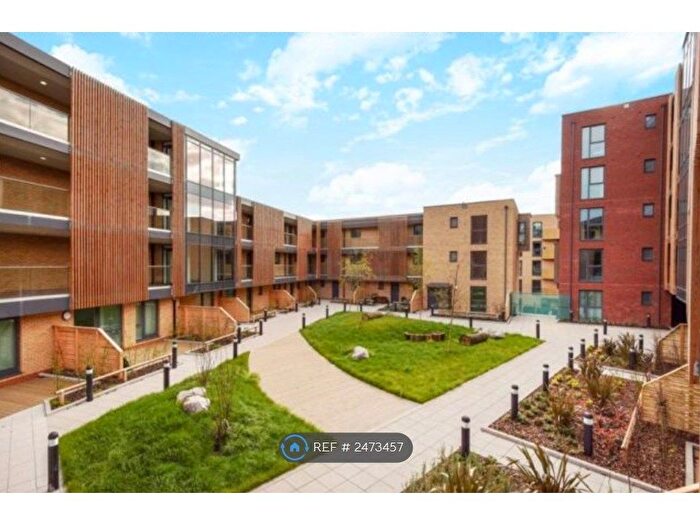 1 Bedroom Flat To Rent In Hogan Court, London, SE5