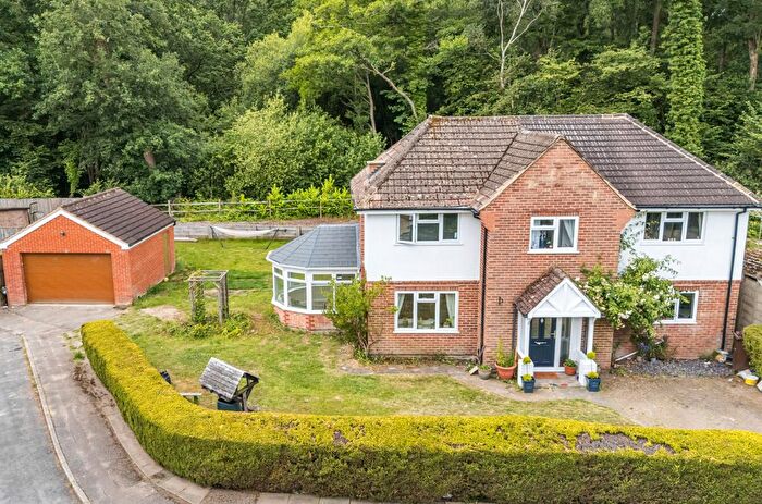 4 Bedroom Detached House For Sale In Stovolds Way, Aldershot, Hampshire, GU11