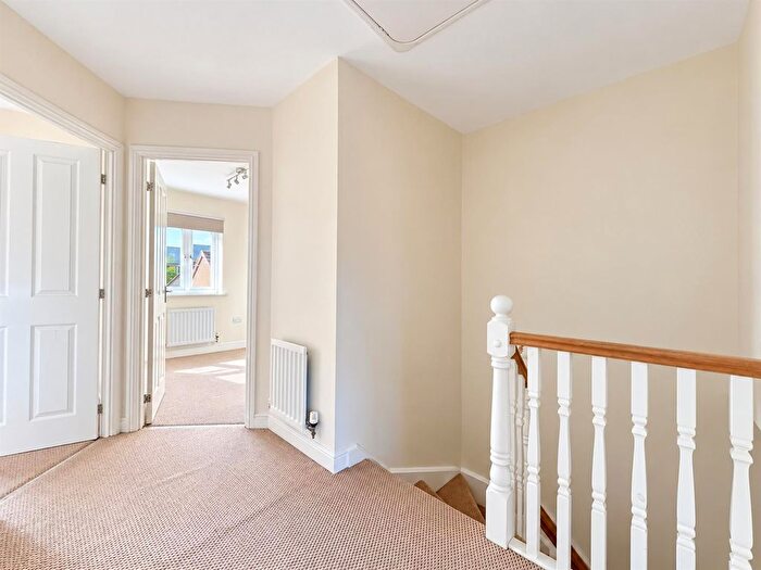 3 Bedroom Property For Sale In Grenadier Way, Ashford, TN23