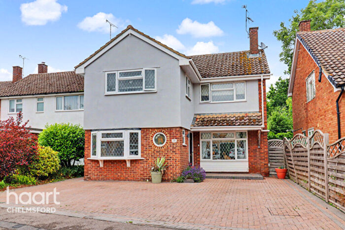 5 Bedroom Detached House For Sale In Spalding Way, Chelmsford, CM2