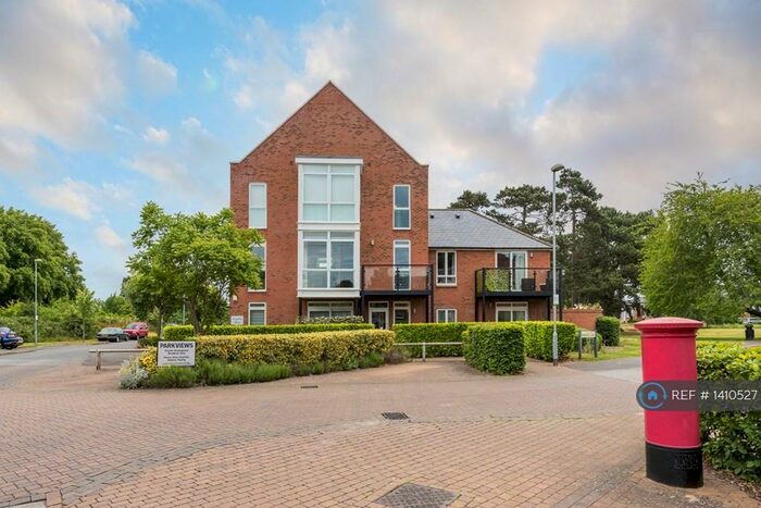 1 Bedroom Flat To Rent In Magnolia House, Epsom, KT19