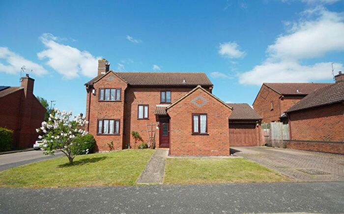 4 Bedroom Detached House For Sale In Clarke Court, Earls Barton, Northampton, NN6