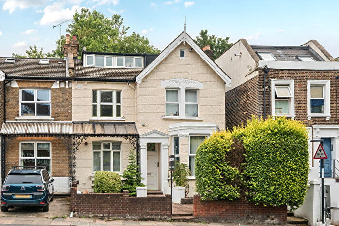 1 Bedroom Apartment For Sale In Lewisham Road, London, SE13