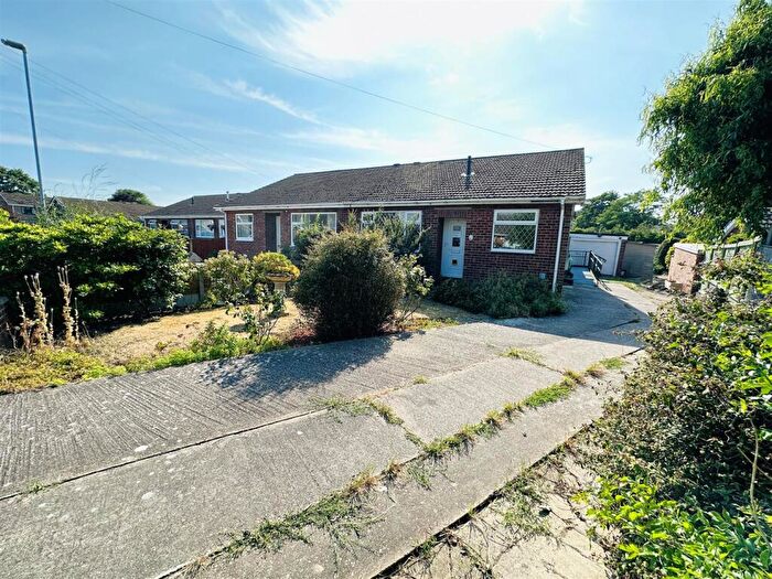 2 Bedroom Semi-Detached Bungalow For Sale In Hall Close, Snaith, Goole, DN14