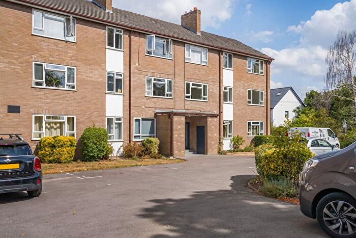 3 Bedroom Apartment For Sale In Glencairn Court, Lansdown Road, Cheltenham, GL51